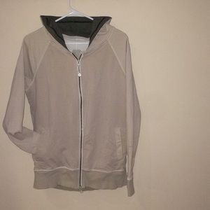 Sold Lululemon hoodie fits like a 10